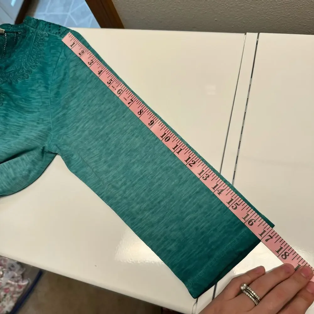Soft Surroundings Teal Eyelet Knit Boho V-cut Quarter Sleeves Top Women's sz S - Picture 9 of 10